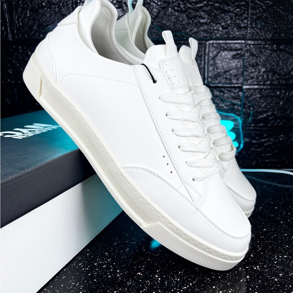 Madden NYC Men’s Dress Up Luxury White Leather Shoes Sneakers - 11